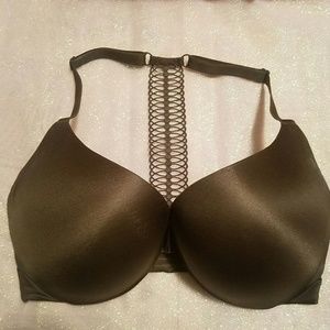 Brand New Victoria's Secret Very Sexy push up bra